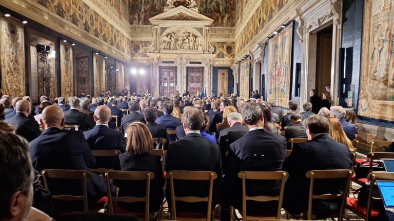 Immagine Copertina - Gli auguri del presidente Mattarella