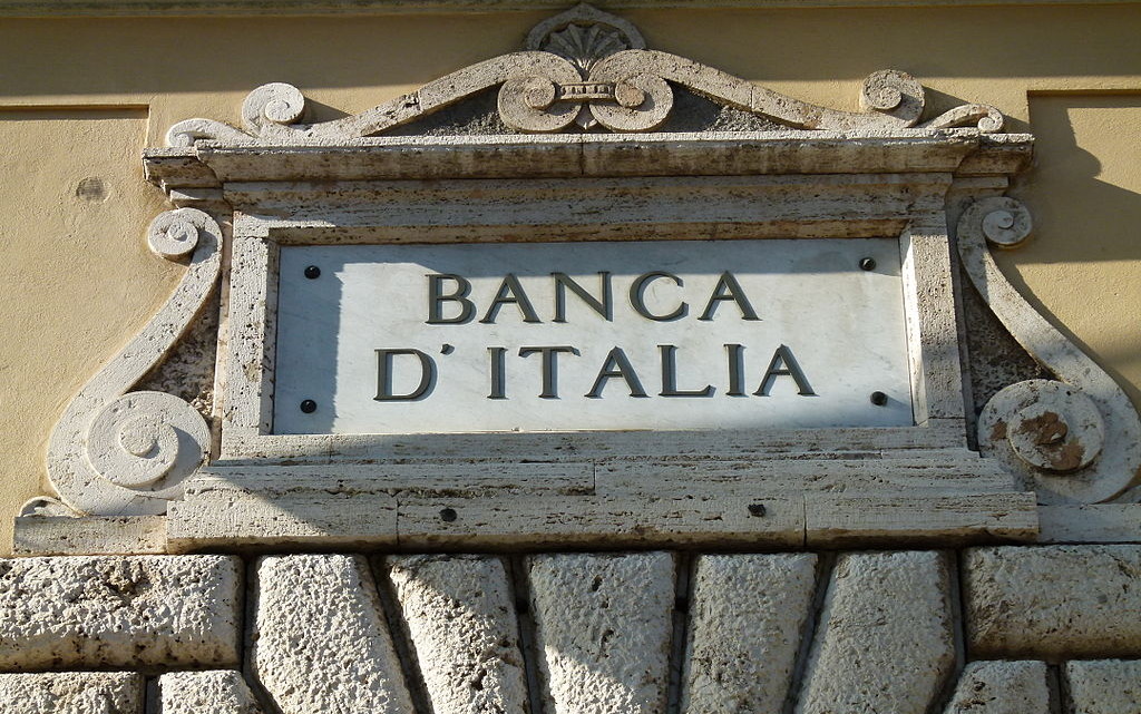 https://commons.wikimedia.org/wiki/File%3APalazzo_della_Banca_d'Italia_(Perugia).JPG
